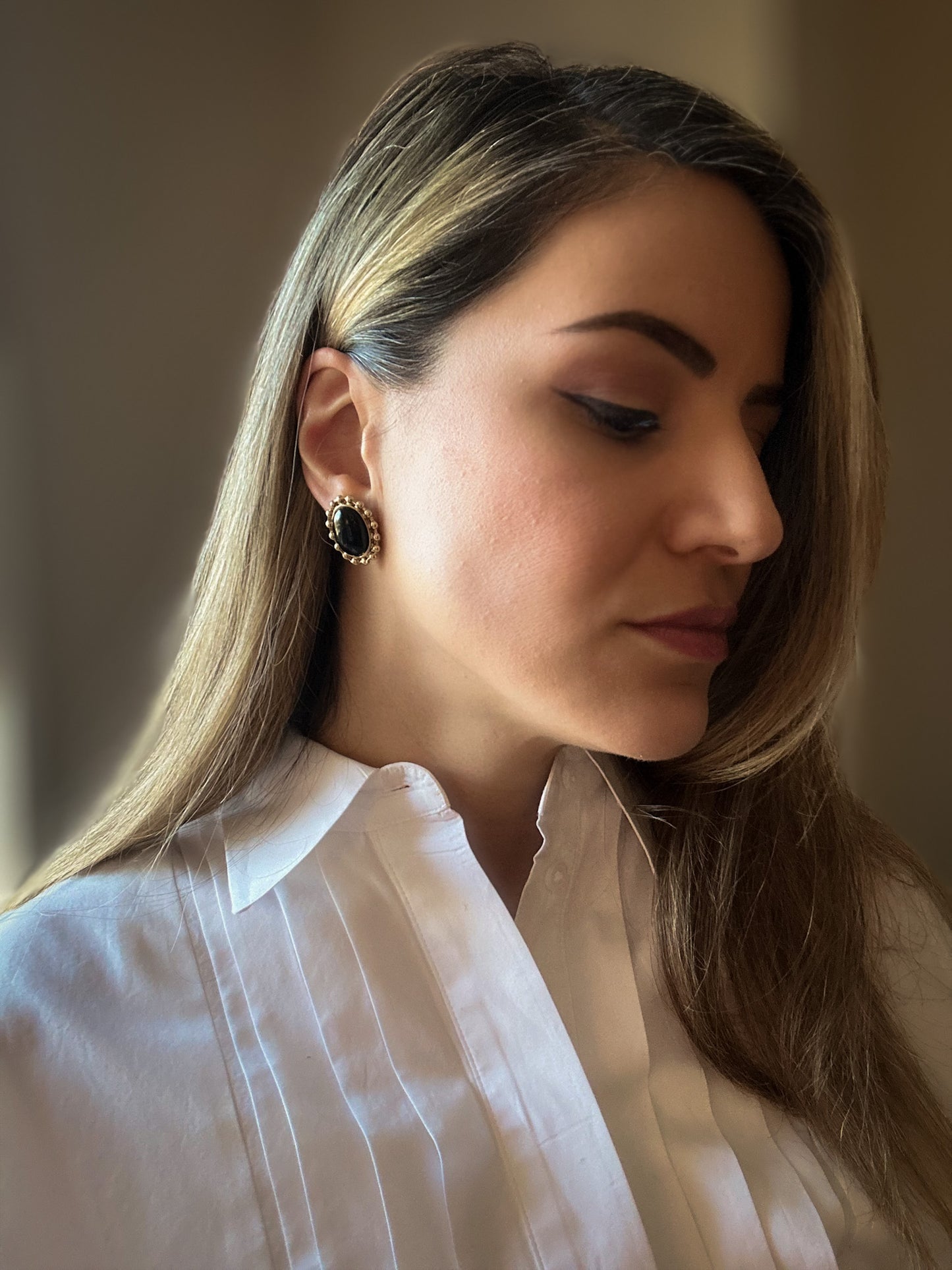 Black Oval Cabochon Stud Earrings – Gold Beaded Edge