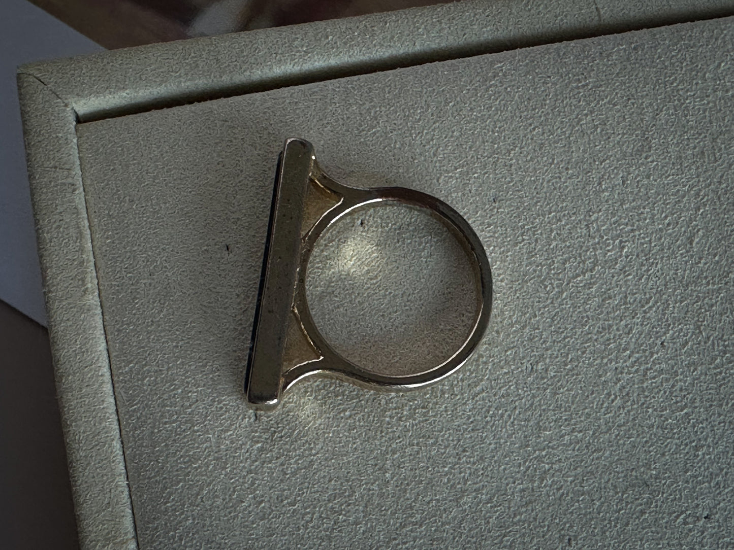 Rectangle Bar Black Silver Ring