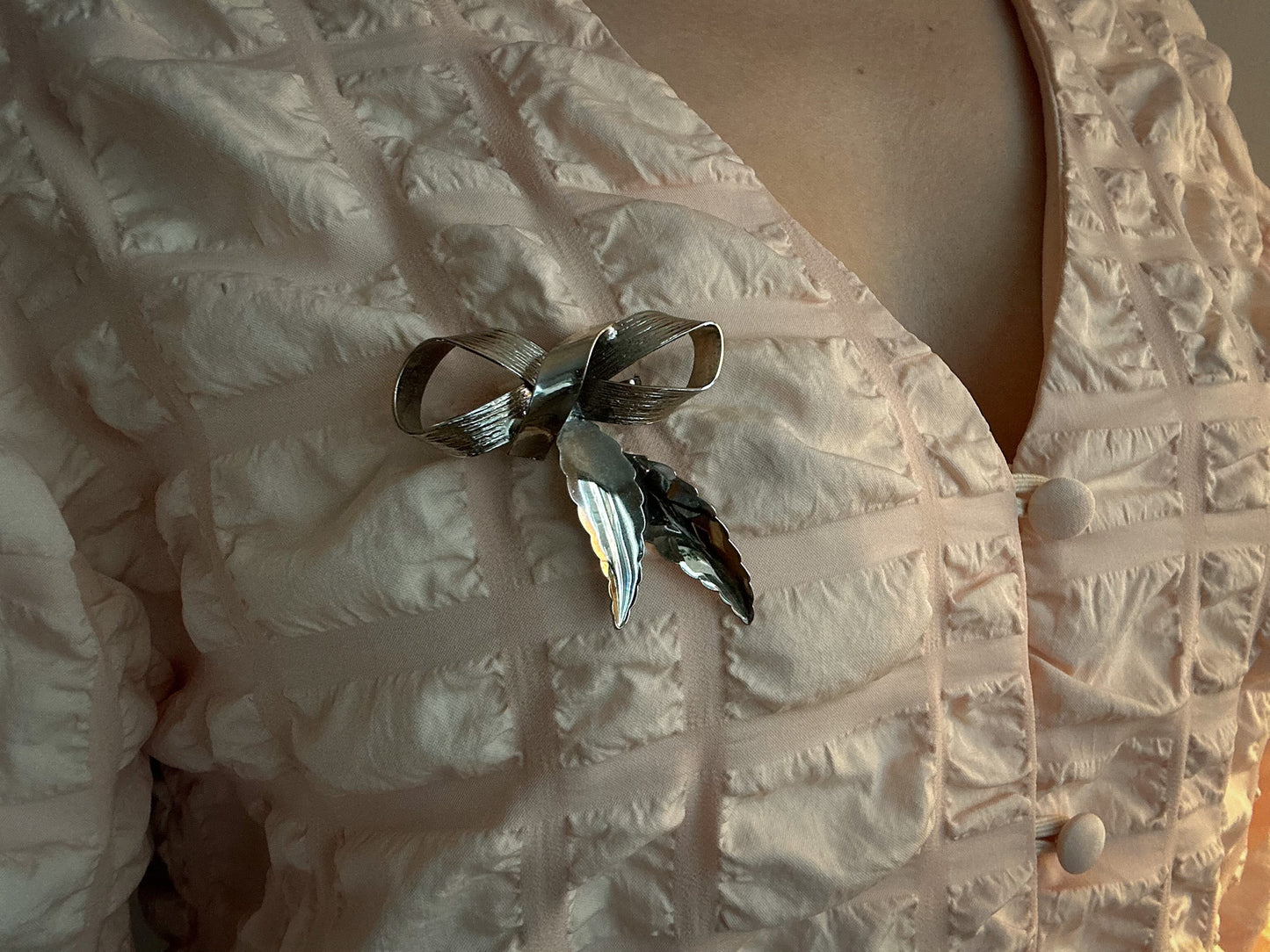 Silver Ribbon Bow Brooch/Pin