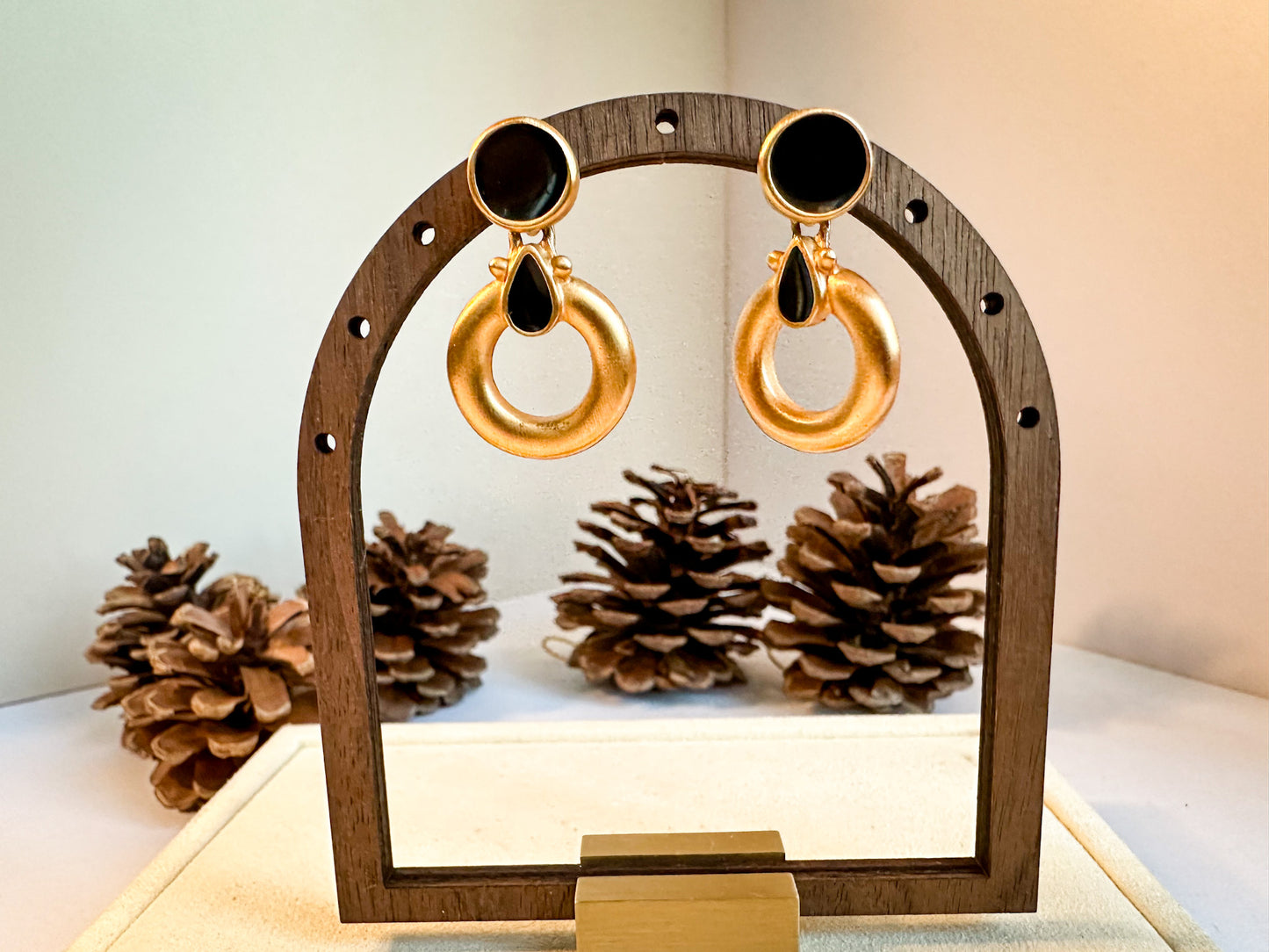 AK Matt Gold Earrings with Black Teardrop