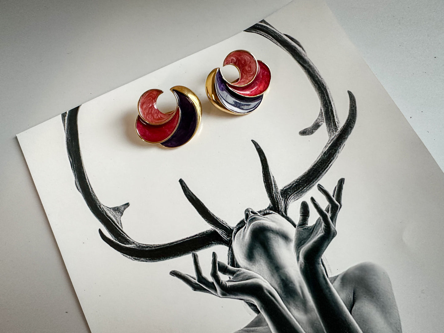 Retro Swirl Enamel Clip-On Earrings – Red, Purple & Gold