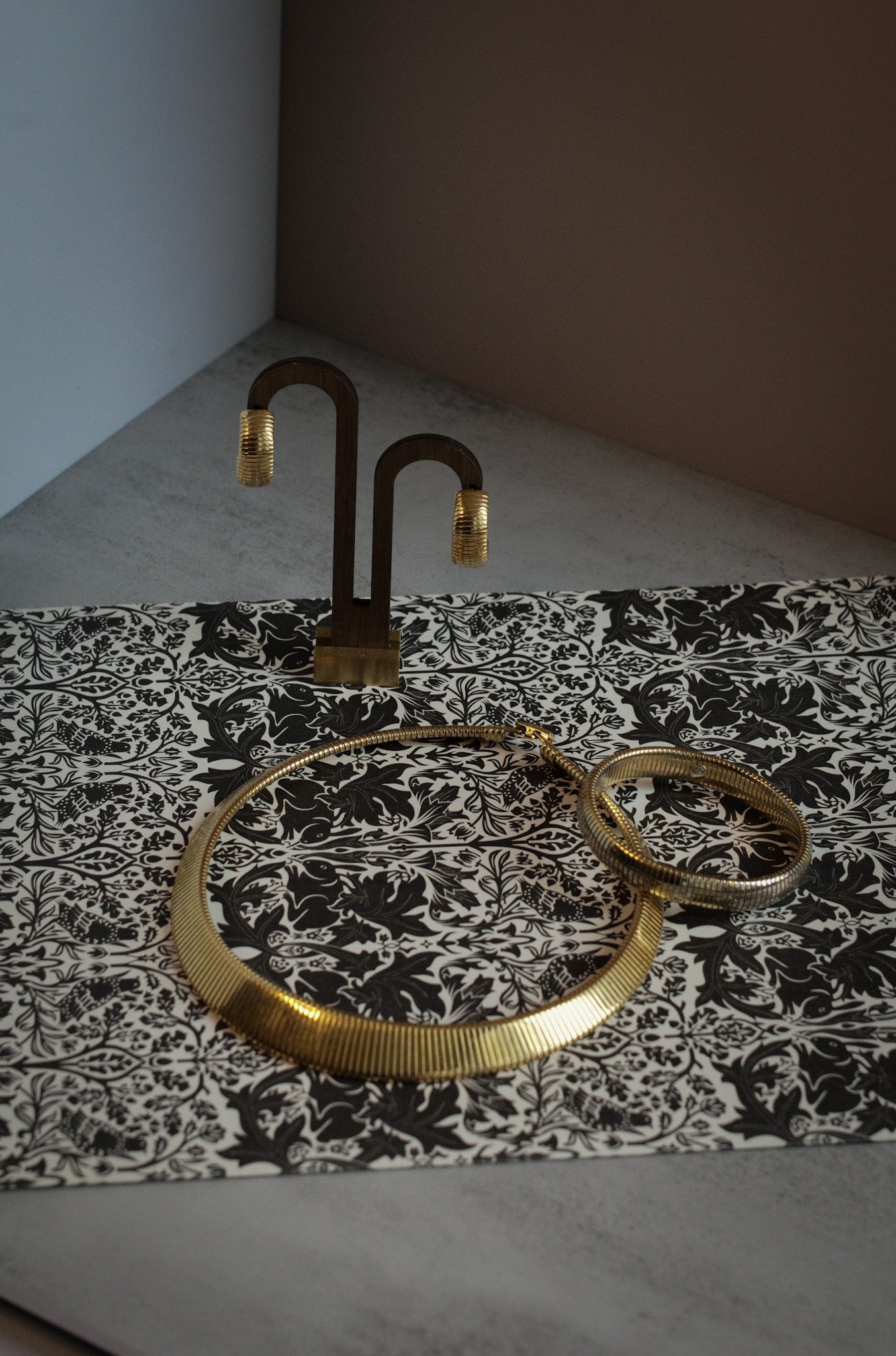 Park Lane Ribbed Gold-Tone Jewelry Set – Necklace, Earrings & Bracelet