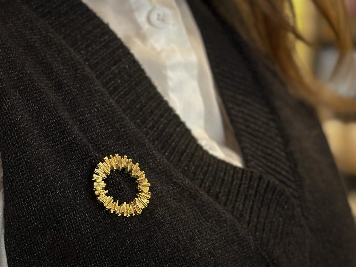 Wreath Gold Tone Brooch/Pin