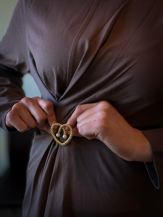 Gold-Tone Rope Heart Pearl Brooch