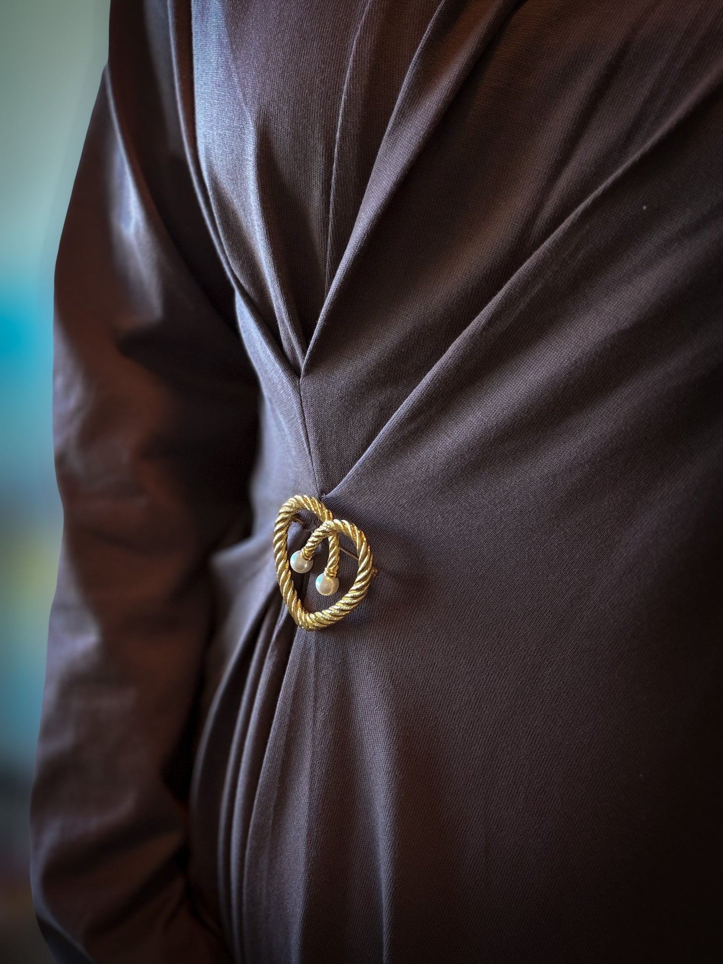 Gold-Tone Rope Heart Pearl Brooch