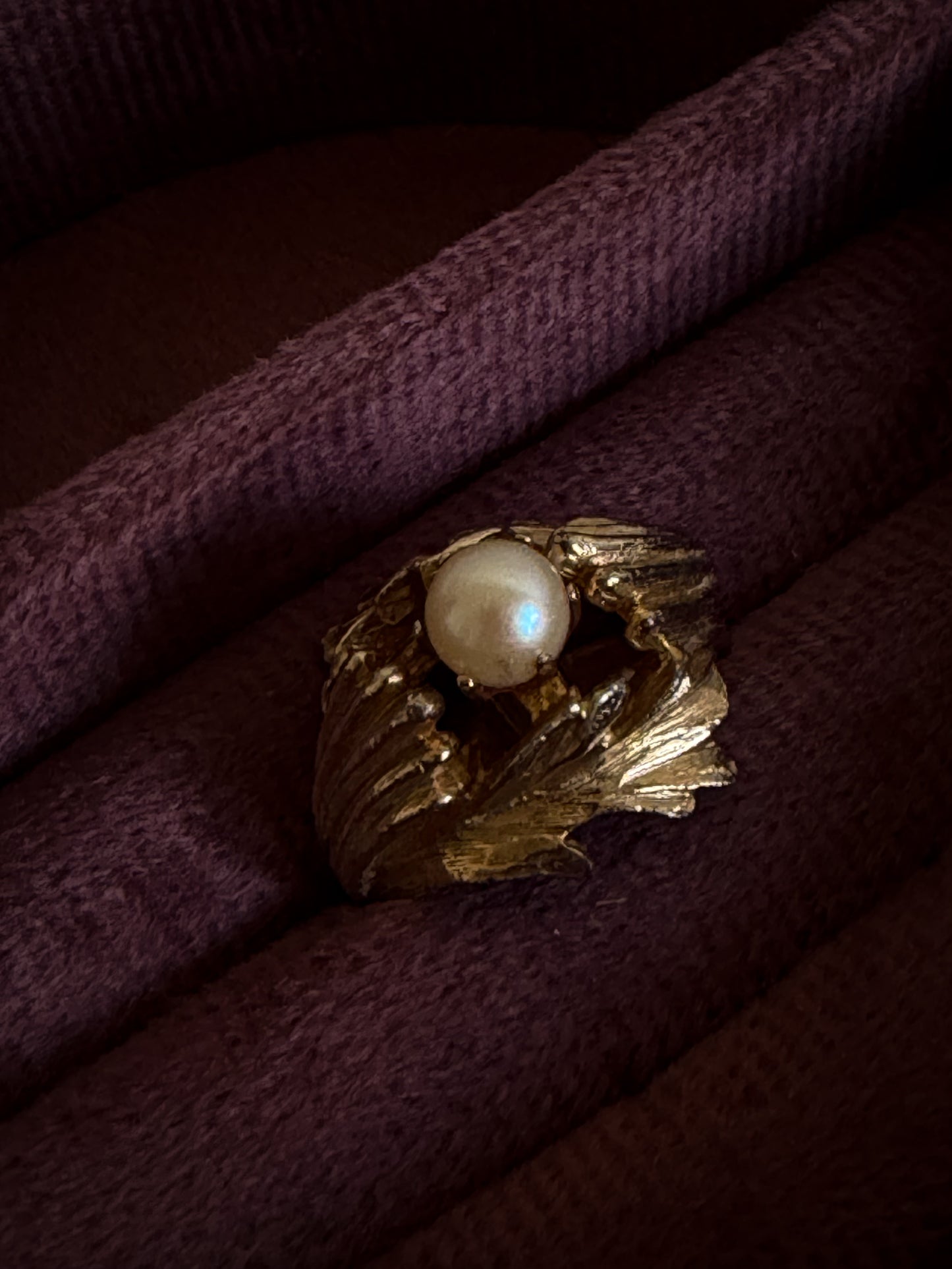 Gold Tone Leaf Ring with Pearl Center – Sculptural Botanical Statement Ring, Adjustable Size 7