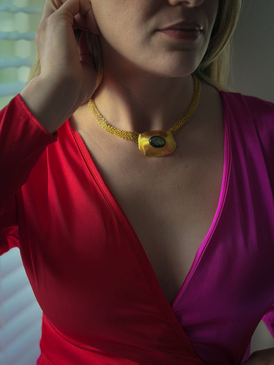Tanner Hammered Gold Pendant Necklace – Sculptural Chain Necklace with Cabochon Stone, Modernist Statement Jewelry