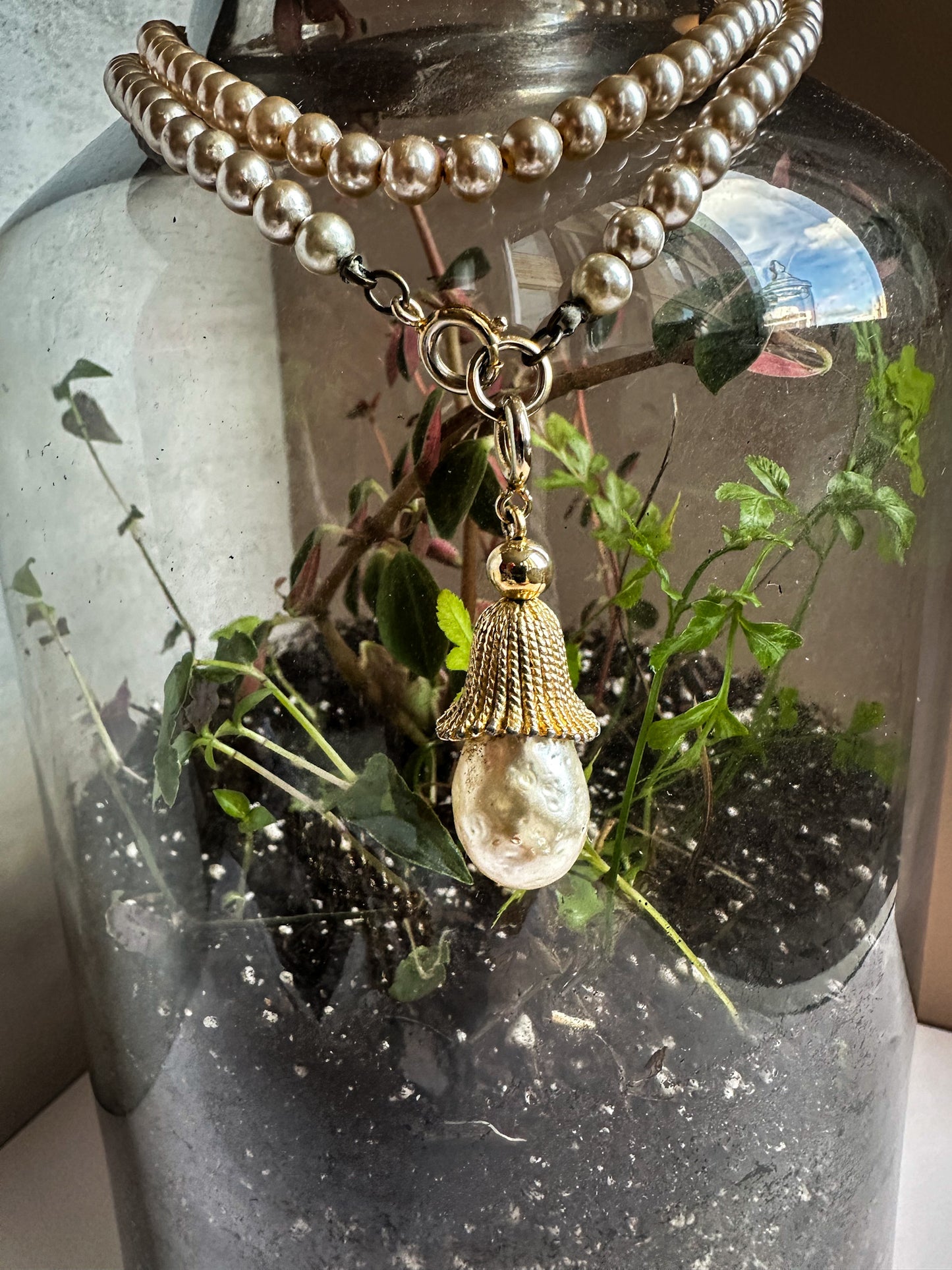 Sarah Coventry Faux Pearl Acorn Gold Necklace