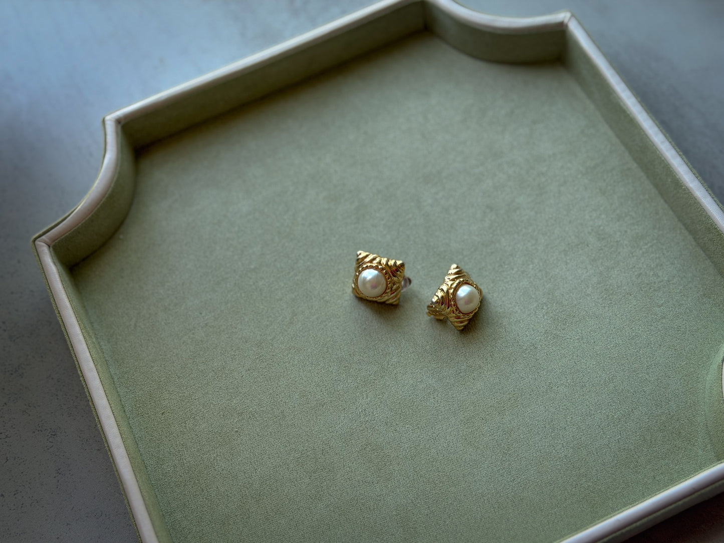 Gold-Tone Textured Square Faux Pearl Clip-On Earrings | Classic 1980s Statement