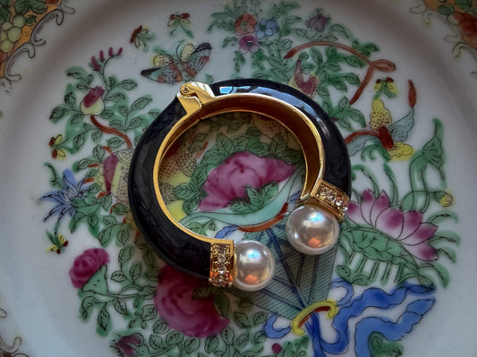 Black Enamel Faux Pearl Hinged Bangle Bracelet – Gold Tone Crystal Statement Bracelet.