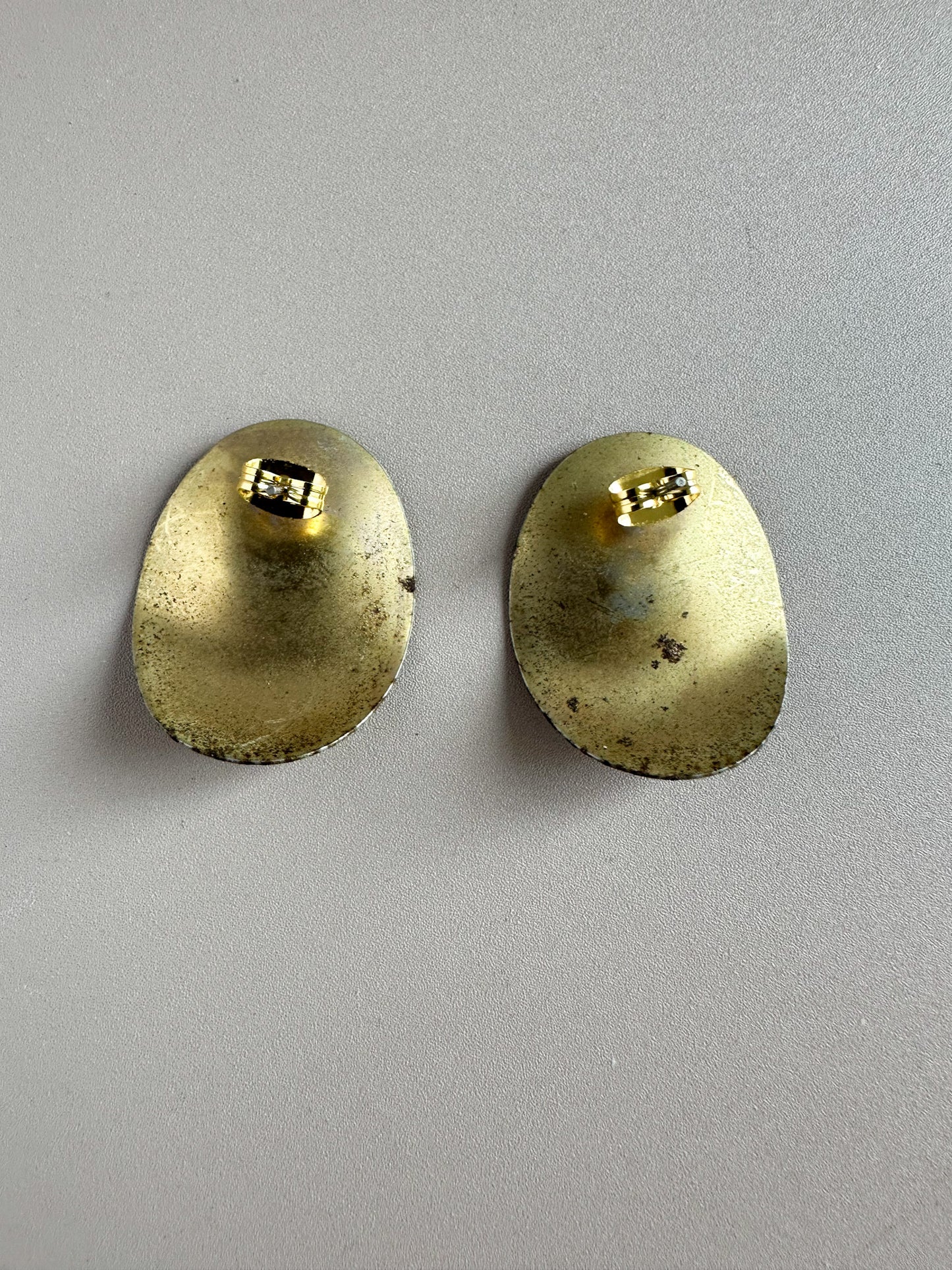 Red Dot Round Brass Vintage Earring